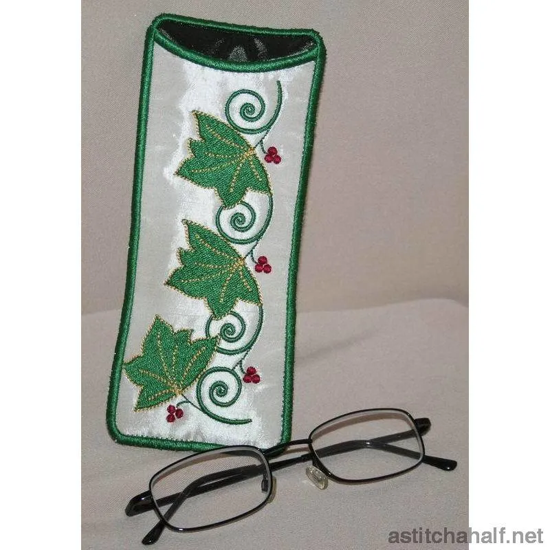 Royal Eyeglass Cases 01